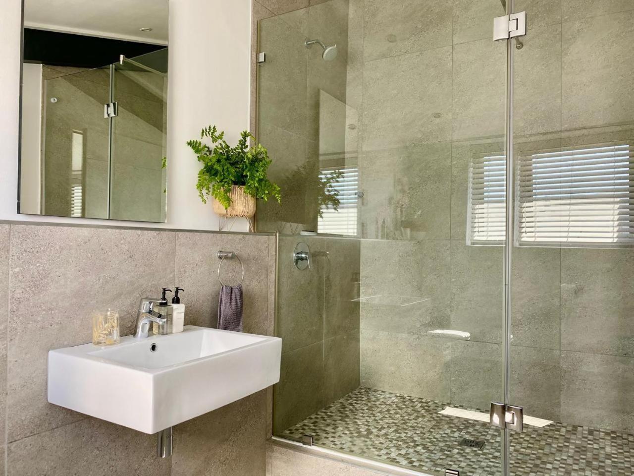 Hermanus Waterfront Apartment الغرفة الصورة